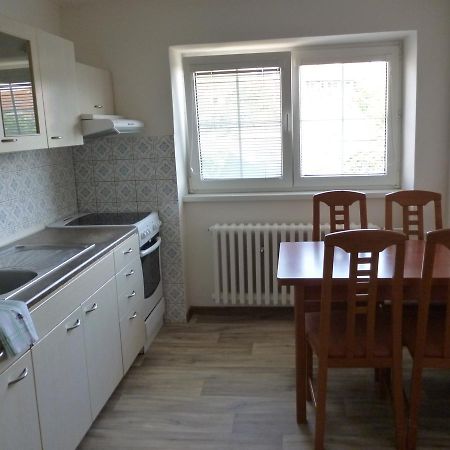 מיקולוב Apartman Relax-Chatka A Apartman מראה חיצוני תמונה