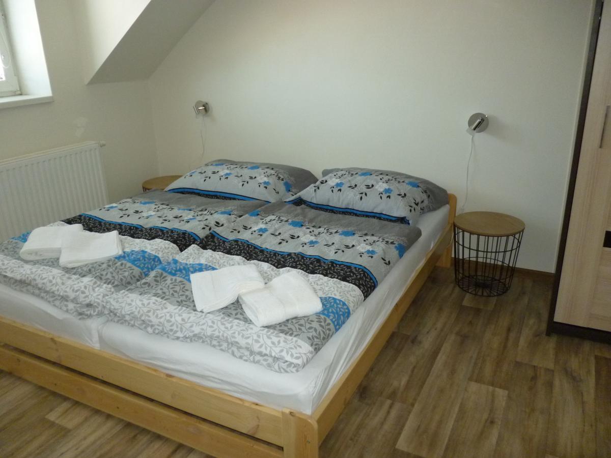 מיקולוב Apartman Relax-Chatka A Apartman מראה חיצוני תמונה