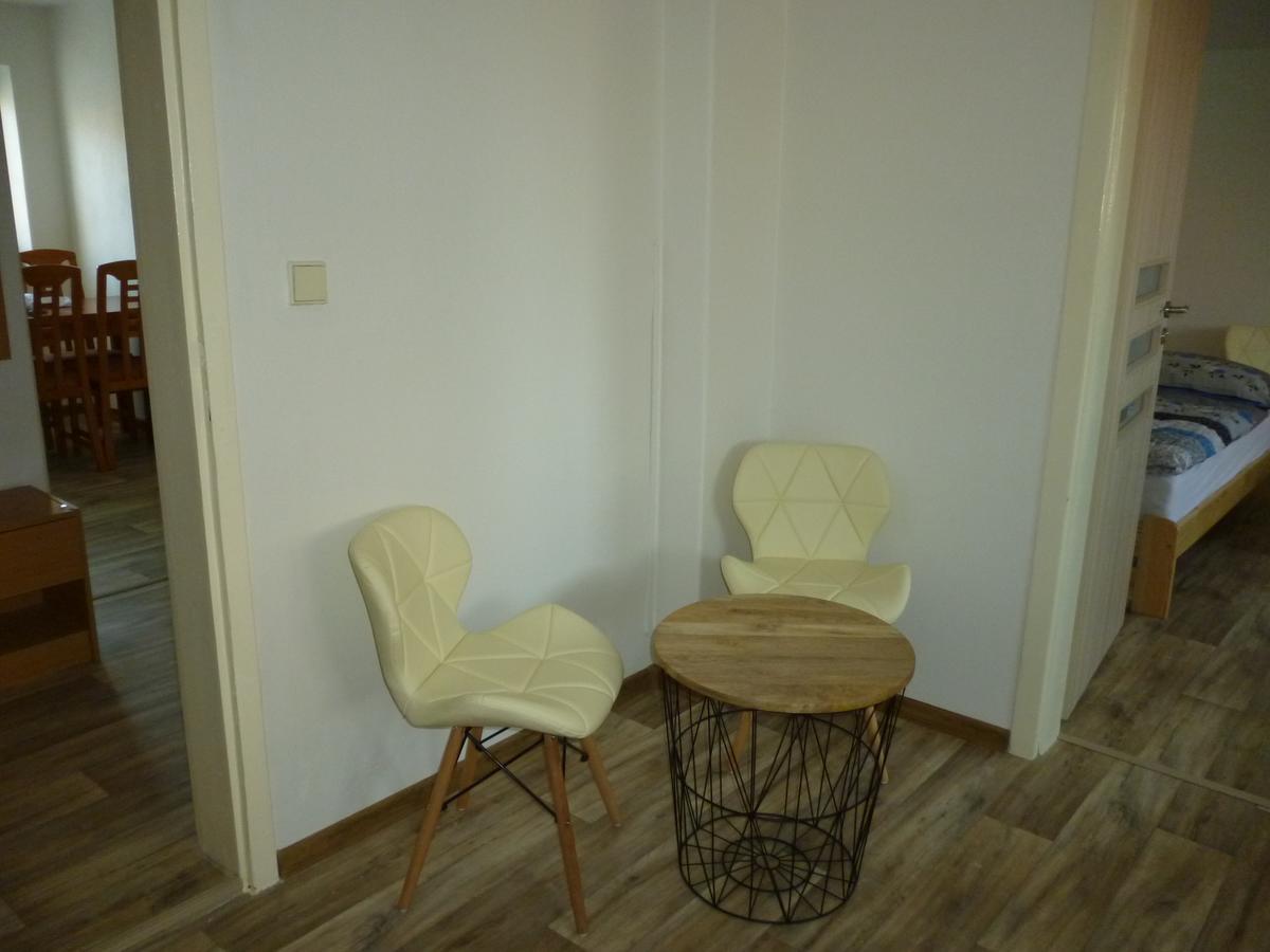 מיקולוב Apartman Relax-Chatka A Apartman מראה חיצוני תמונה